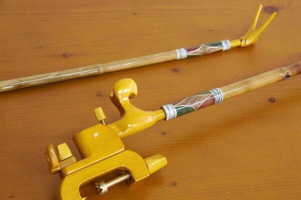 竹製竿掛け 2本物 + 銘木大砲万力セット (40076)
