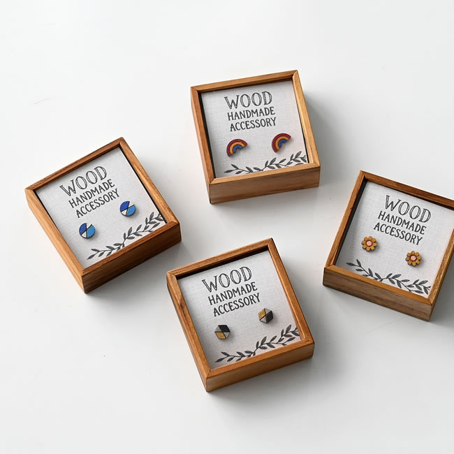 BOXED ウッドピアス *