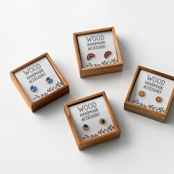 BOXED ウッドピアス *
