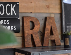 GOTHIC　ウッドレター アルファベット