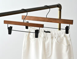 ロータス プレスハンガー