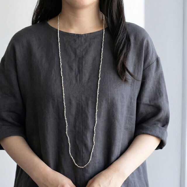 手仕事の風合いを楽しむブラスビーズネックレス L fog linen work