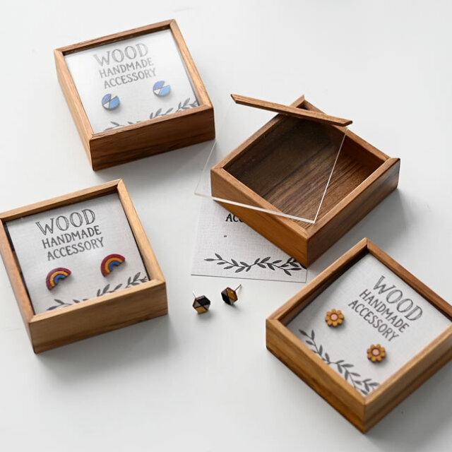 BOXED ウッドピアス 木製ハンドメイドアクセサリー ギフトにも