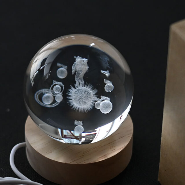 GALAXY LED GLOBE 宇宙を閉じ込めた3DクリスタルLEDライト ｜ ゼネラル