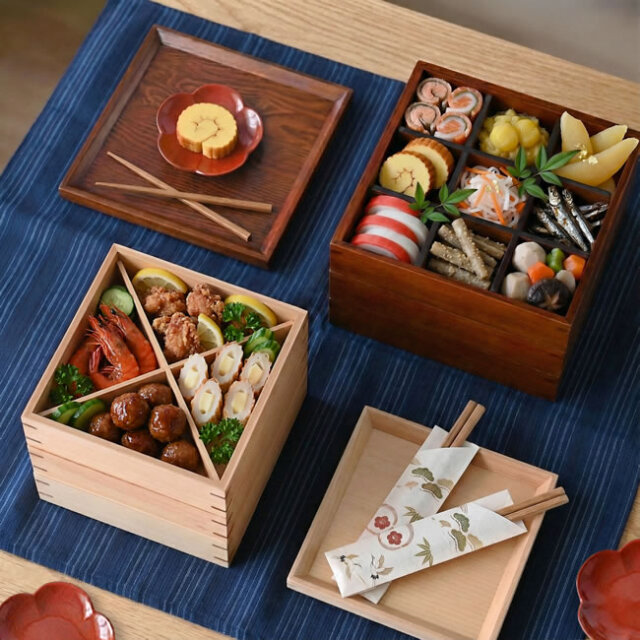 木製三段重箱〈ナチュラル／ブラウン〉仕切り板付き｜ゼネラルストア