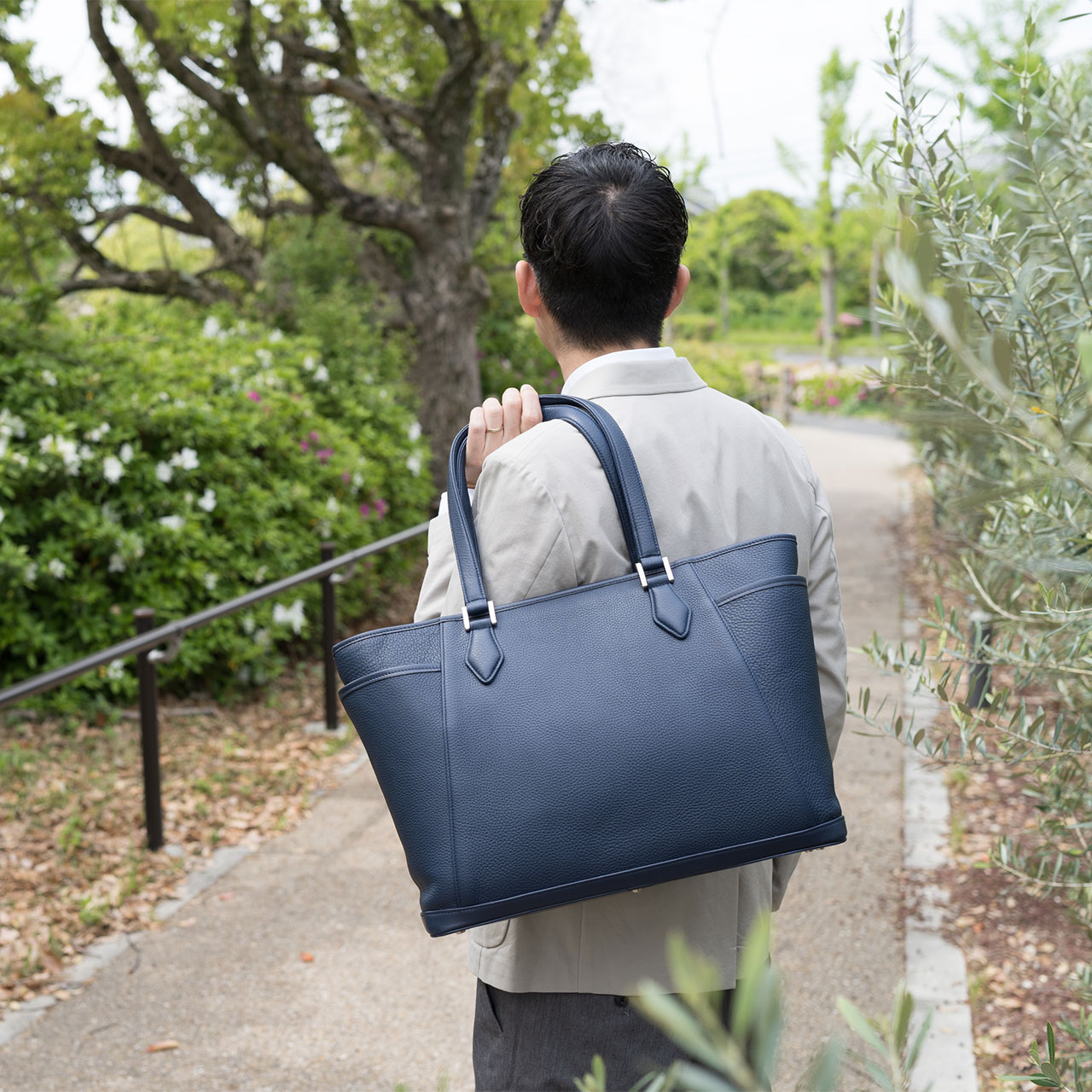 モデル画像、肩かけ