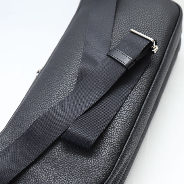 背面とショルダーベルト