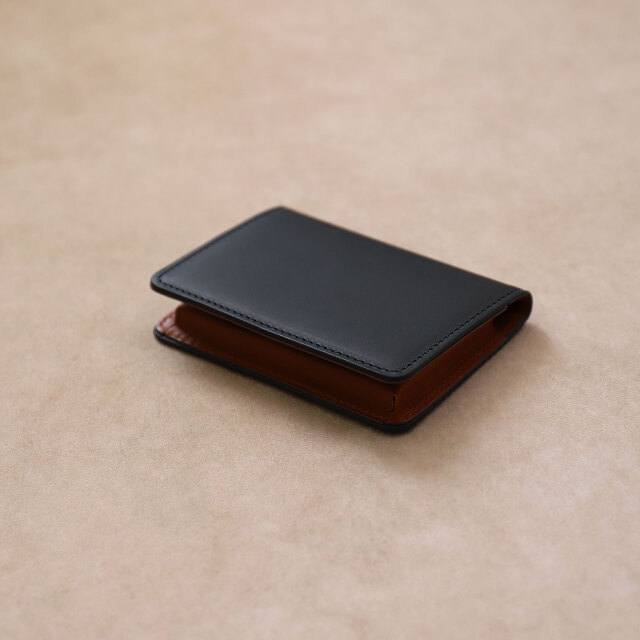 ミネルバリスシオ・カードケース