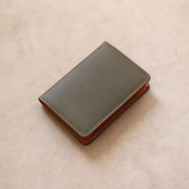 ミネルバリスシオ・カードケース