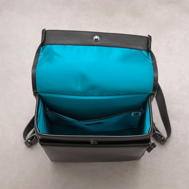 anjoerフラップバッグ