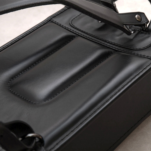 anjoerフラップバッグ