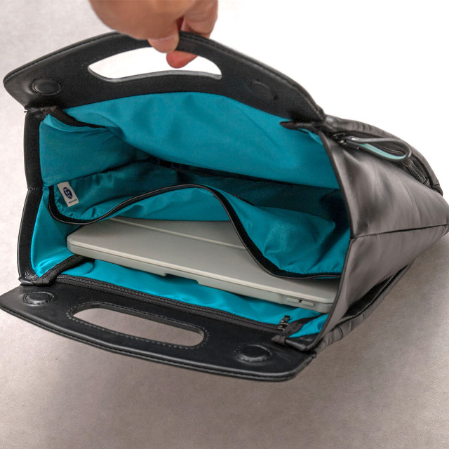 anjoerスリムバッグ