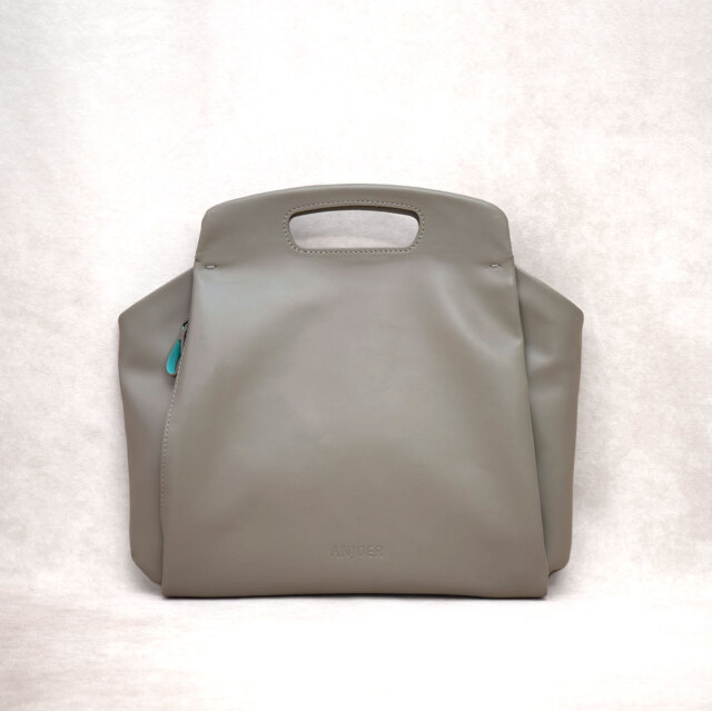 anjoerスリムバッグ