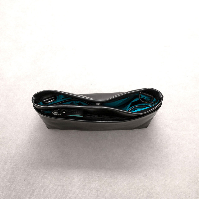 anjoerサコッシュ