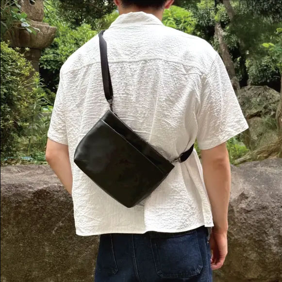 anjoerサコッシュ