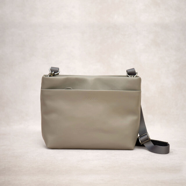 anjoerサコッシュ