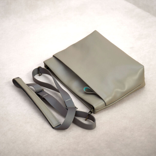 anjoerサコッシュ