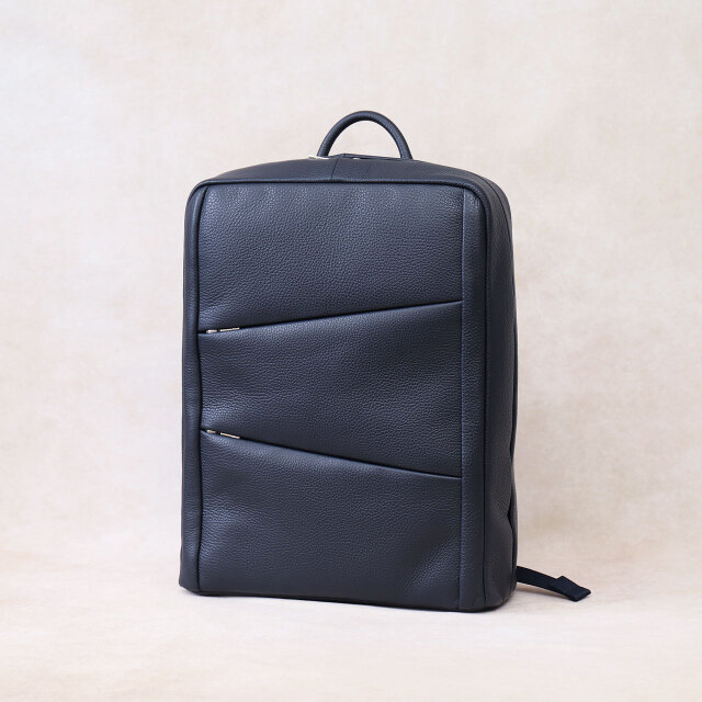 革製ビジネスリュック