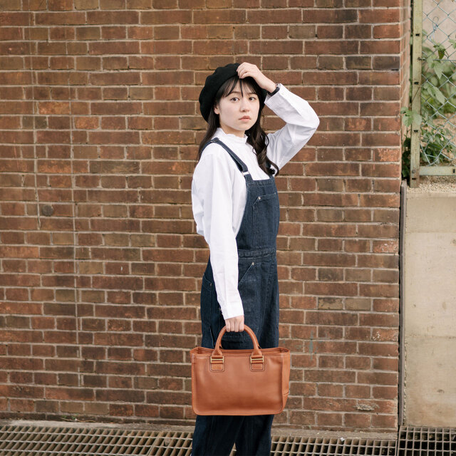 地生トート・モデル