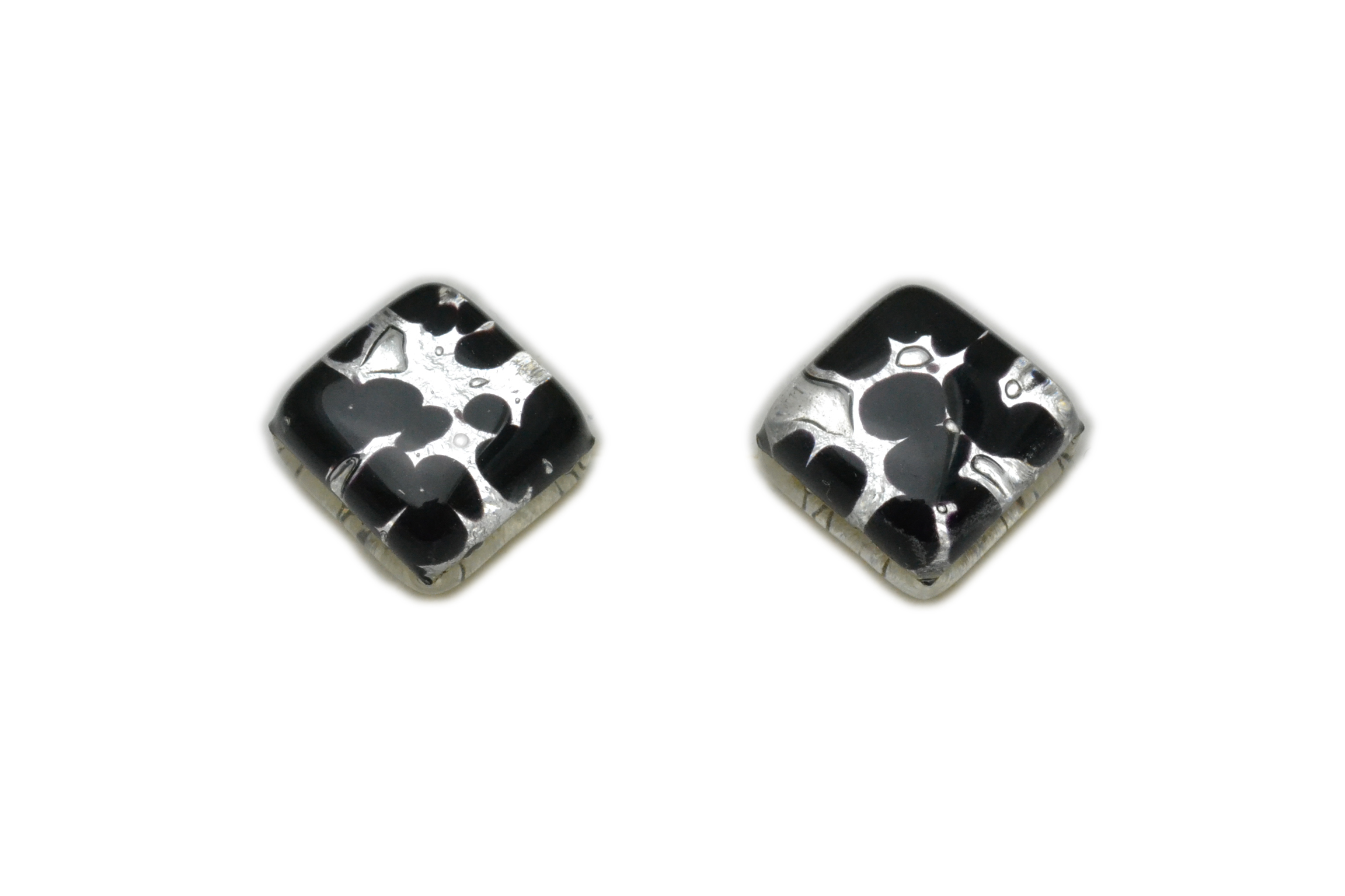 ピアス　スクエア型