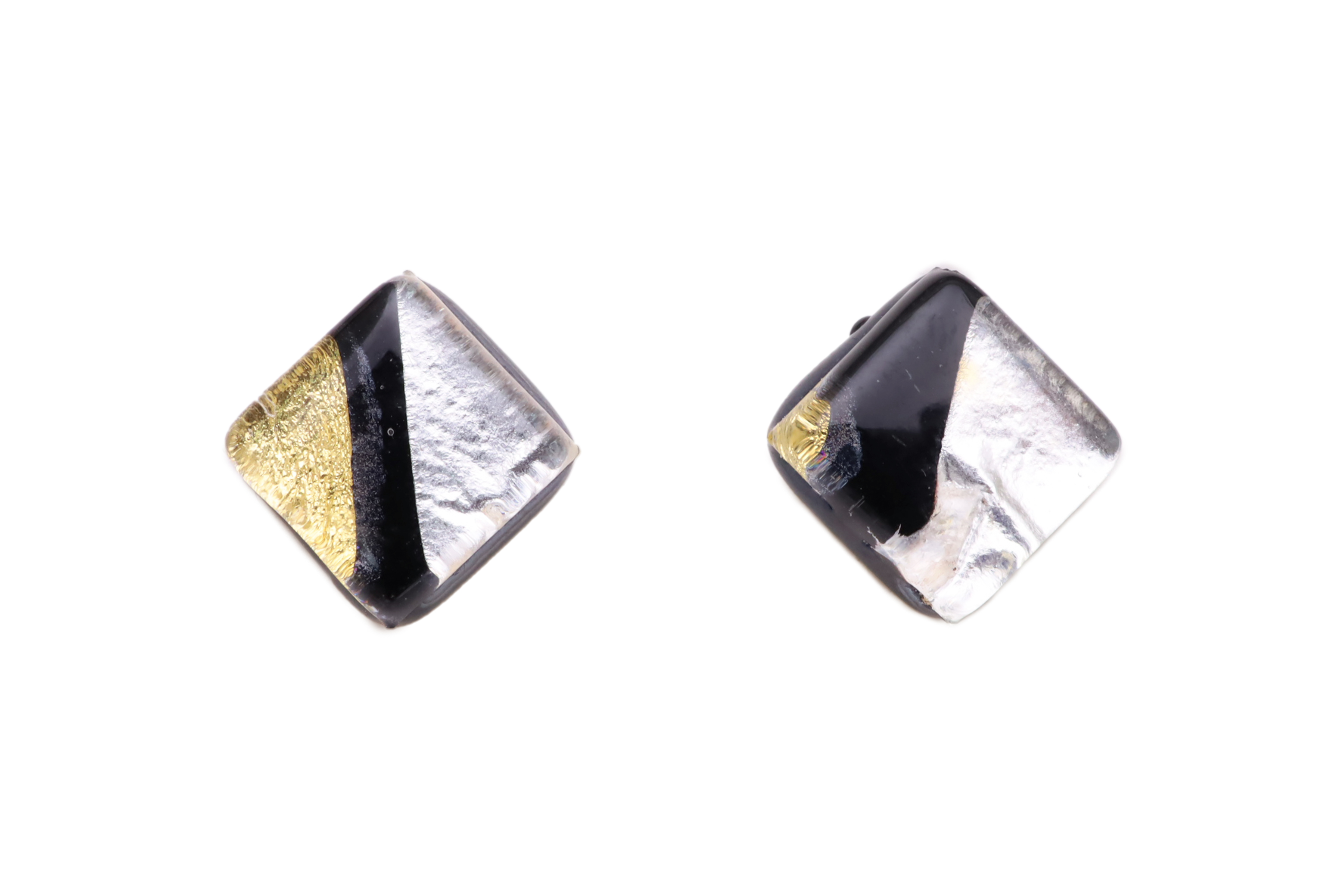 ピアストリーネ　ピアス　スクエア型