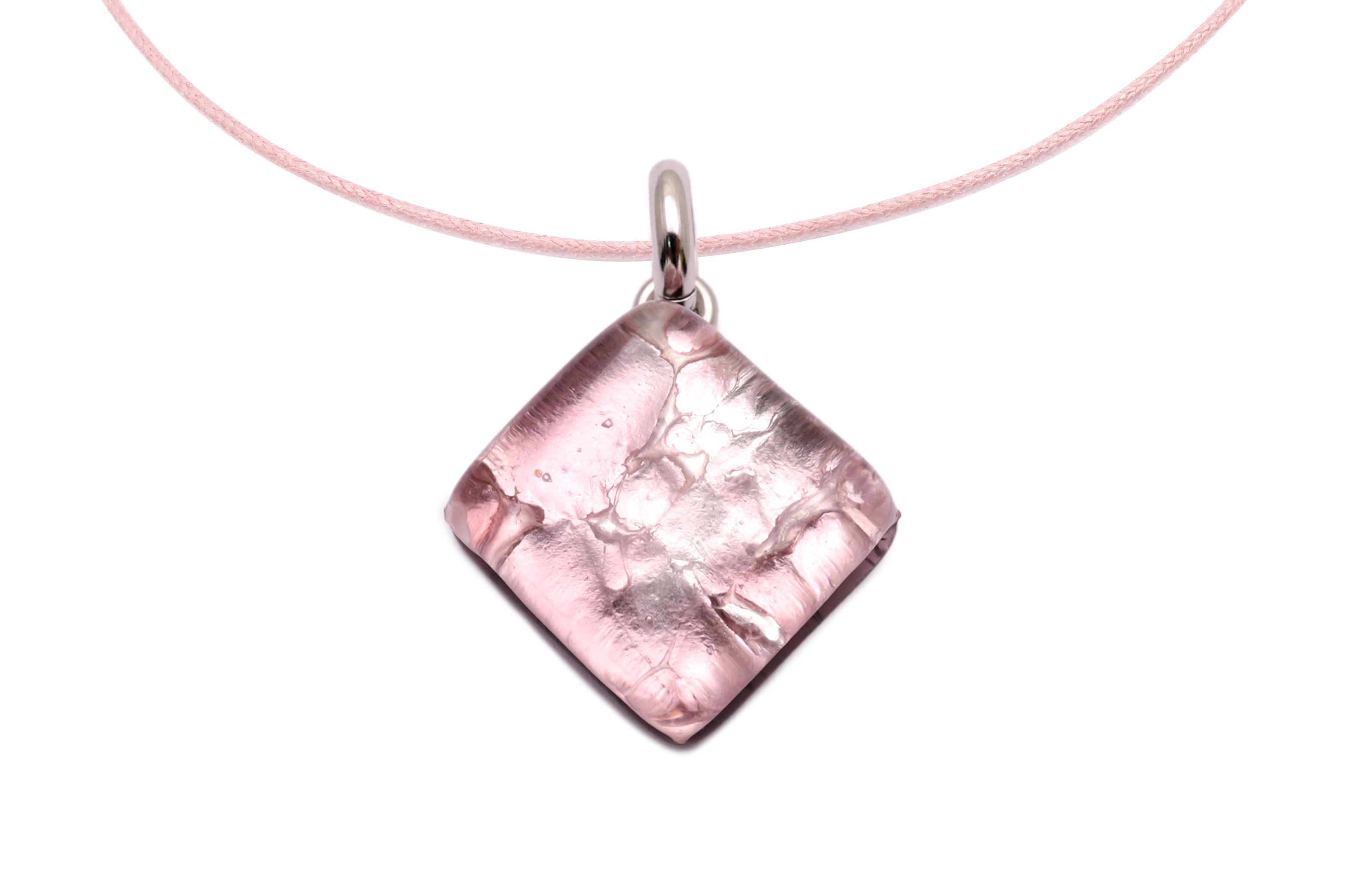 ピアストリーネ　スクエア型ペンダント