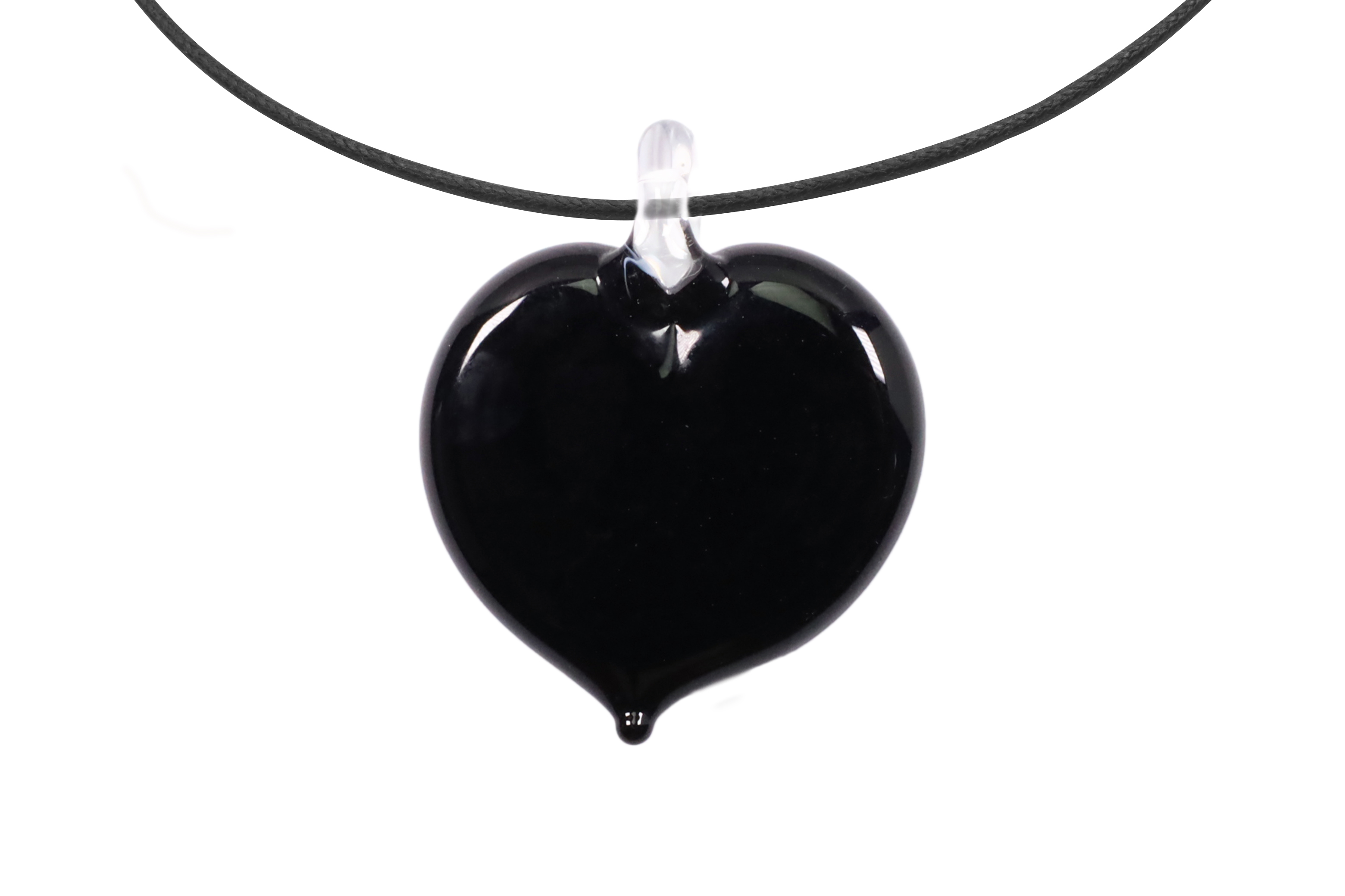 ムラーノグラスハートペンダント　ブラック　ネックレス付き