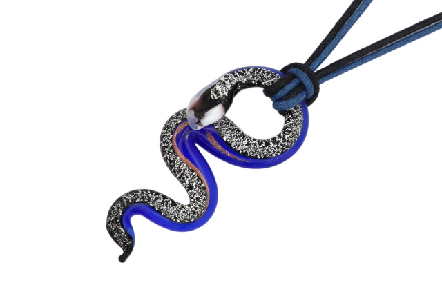 ムラーノグラス 蛇型ペンダント