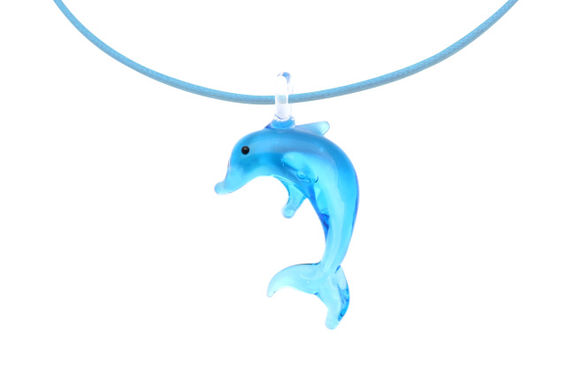 イルカのペンダント