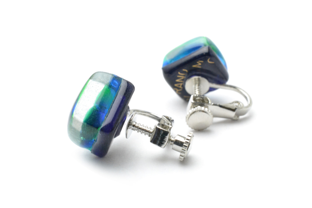 イヤリング　スクエア型