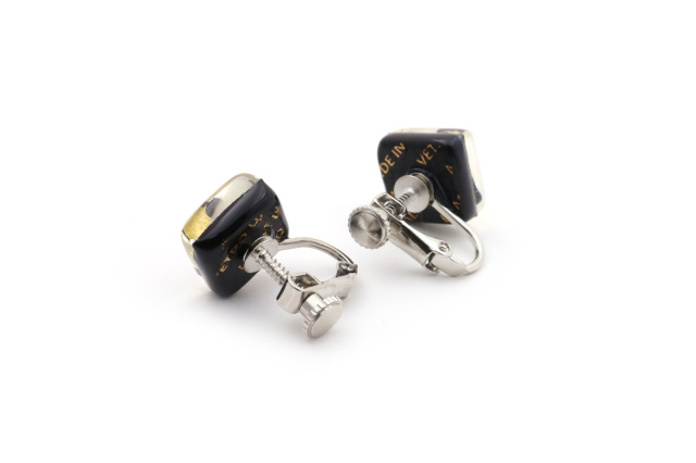 ムラーノグラス　スクエア型イヤリング