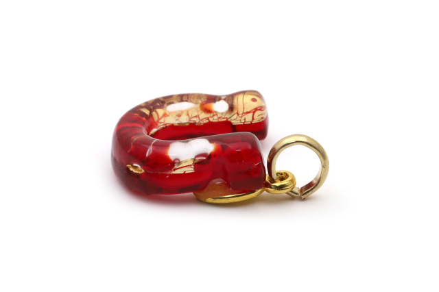 ムラーノグラスペンダント　馬蹄のペンダントトップ