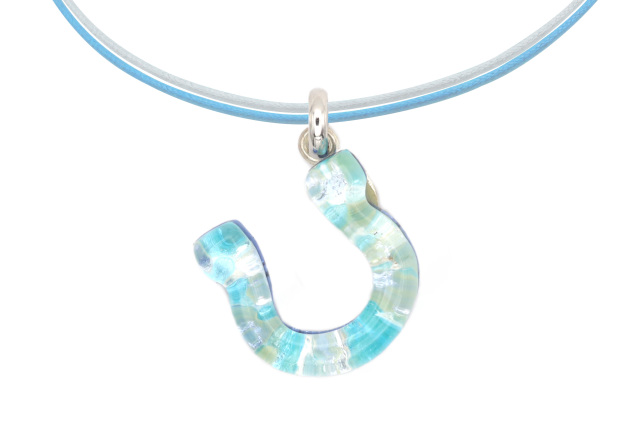 ムラーノグラスペンダント　馬蹄のペンダントトップ