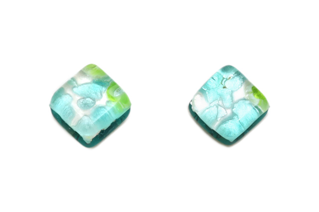 ムラーノグラス　スクエア型ピアス