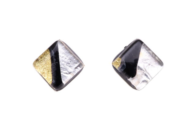 ピアストリーネ　ピアス　スクエア型