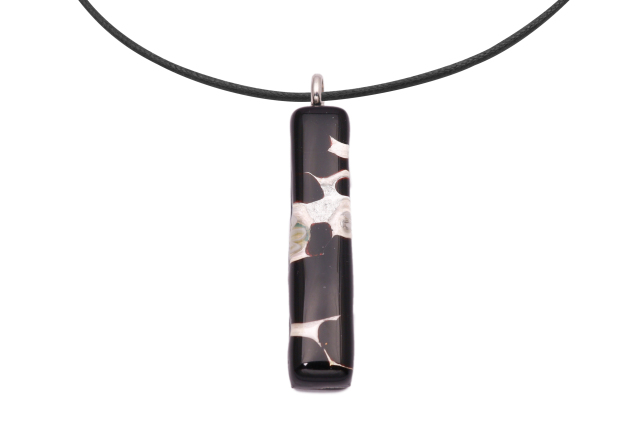 ムラーノグラスペンダント　スクエア型ペンダントトップ50mm×10mm　ブラック＆シルバー ネックレス付き