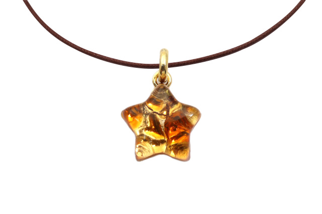 星型ペンダントトップ