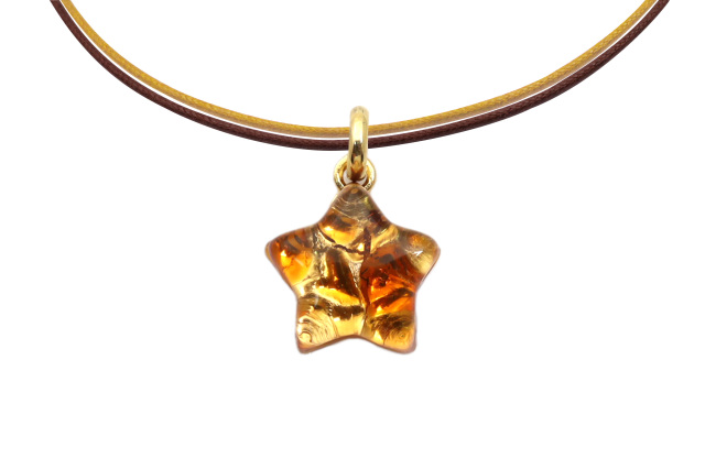 星型ペンダントトップ