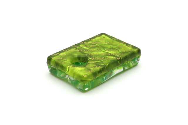 ピアストリーネ　シクエア型ペンダント