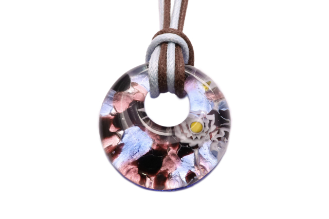 ムラーノグラスペンダント　ドーナツ型ペンダントトップ25mm　ブルー×パープル＆シルバー　 フリーサイズネックレス付き