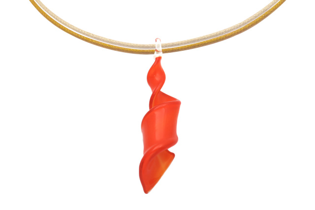 ランプワーク　スパイラル型ペンダント