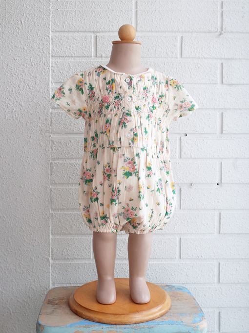 emile et ida　Spring pink smocked romper　襟付きスモッキング刺繍ロンパース