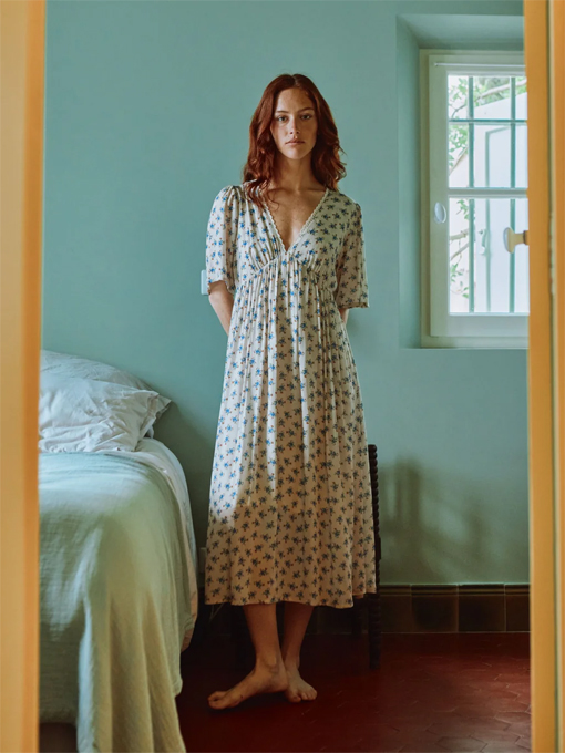 emile et ida woman　Ecru long dress with blue flowers　レディース　小花柄ビスコースロングワンピース