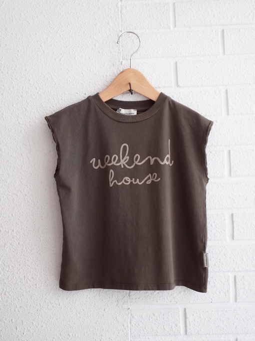 weekend house kids.　Weekend logo t-shirt no sleeve　ロゴノースリーブＴシャツ