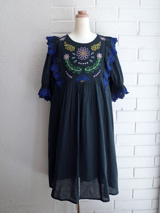 bellerose kids　HONEST　ガールズ　フリル刺繍ワンピース