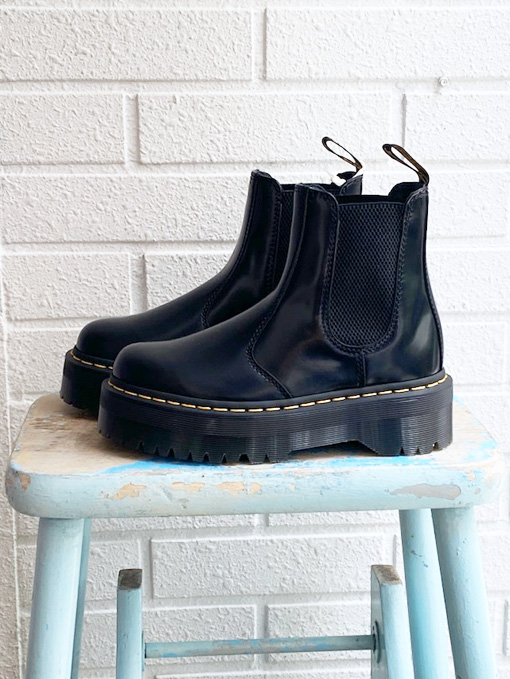Dr. Martens 2976 QUAD チェルシーブーツ