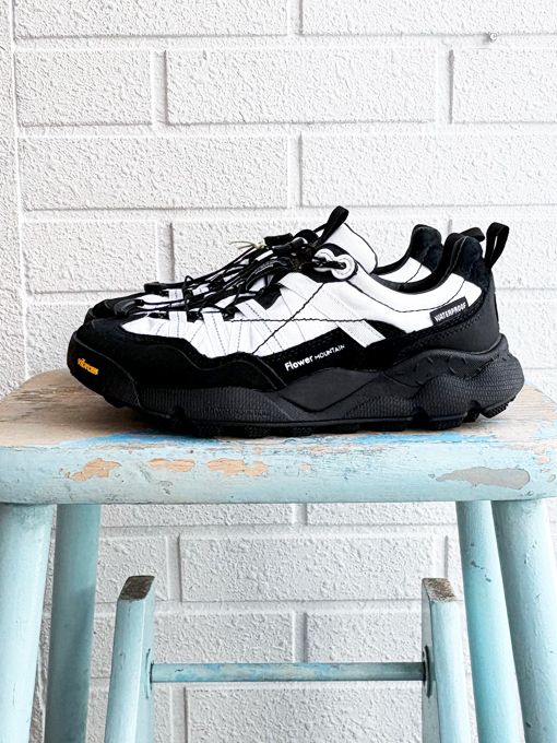 IWANO2 White/Black　Flower MOUNTAIN　フラワーマウンテン　スニーカー