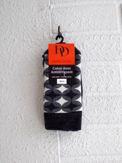 DORE DORE　ジオメトリック柄ソックス