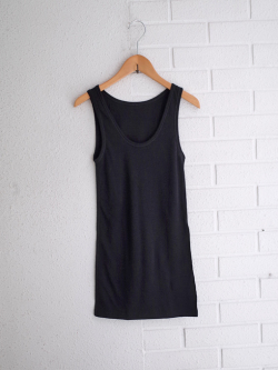 Joha　ヨハ　メリノウールを使用したデンマーク老舗ニットブランド　ウールタンクトップ