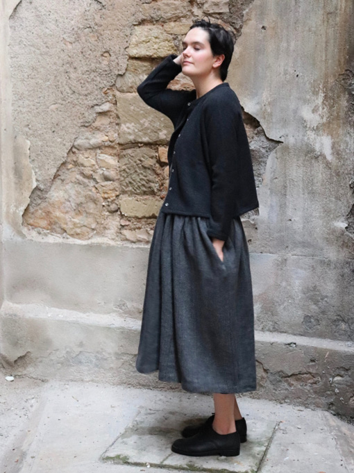 le vestiaire de jeanne VDJ Uniform Flared dress, sleeveless, round 
